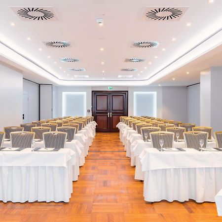 Hotel Palace Berlin Kültér fotó Meeting room