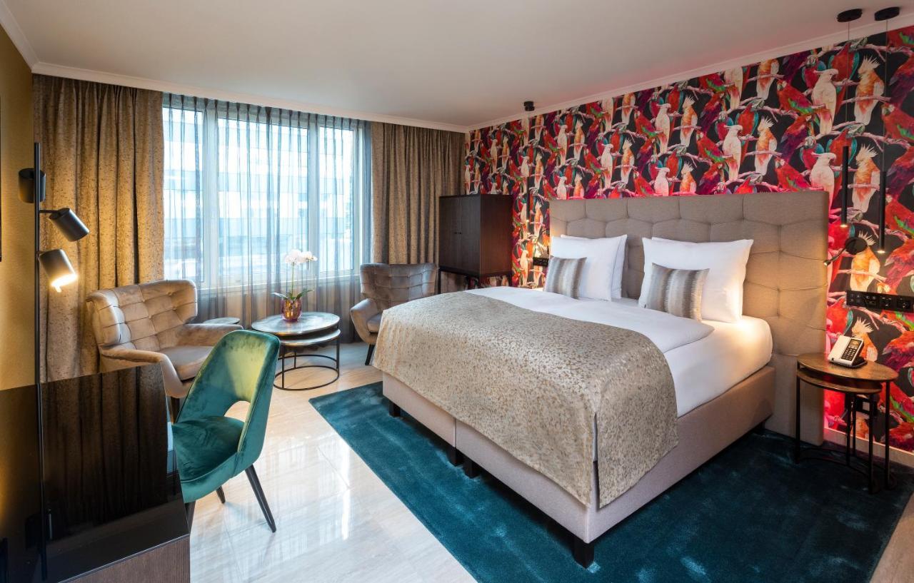 Hotel Palace Berlin Kültér fotó Deluxe room