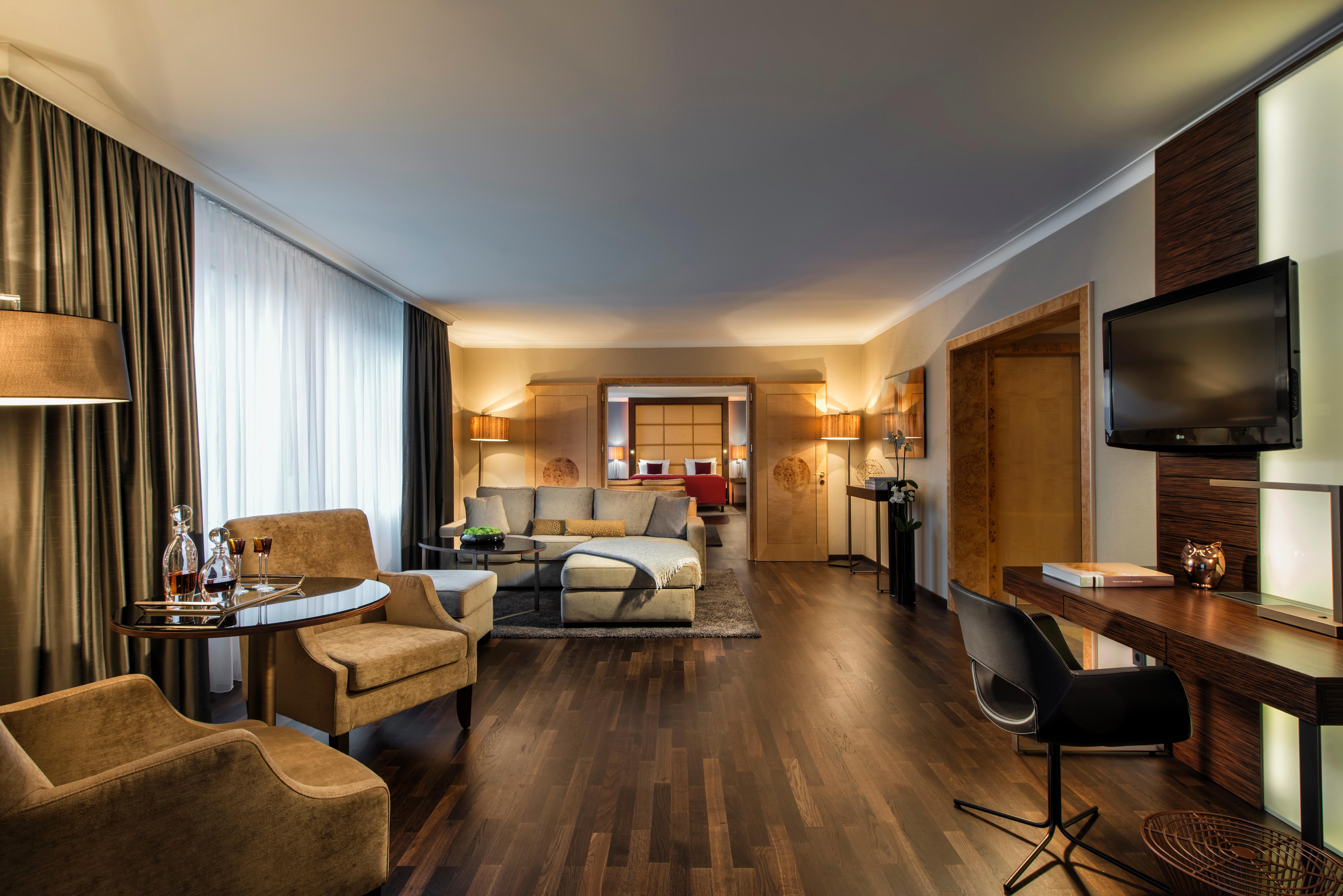 Hotel Palace Berlin Kültér fotó Suite