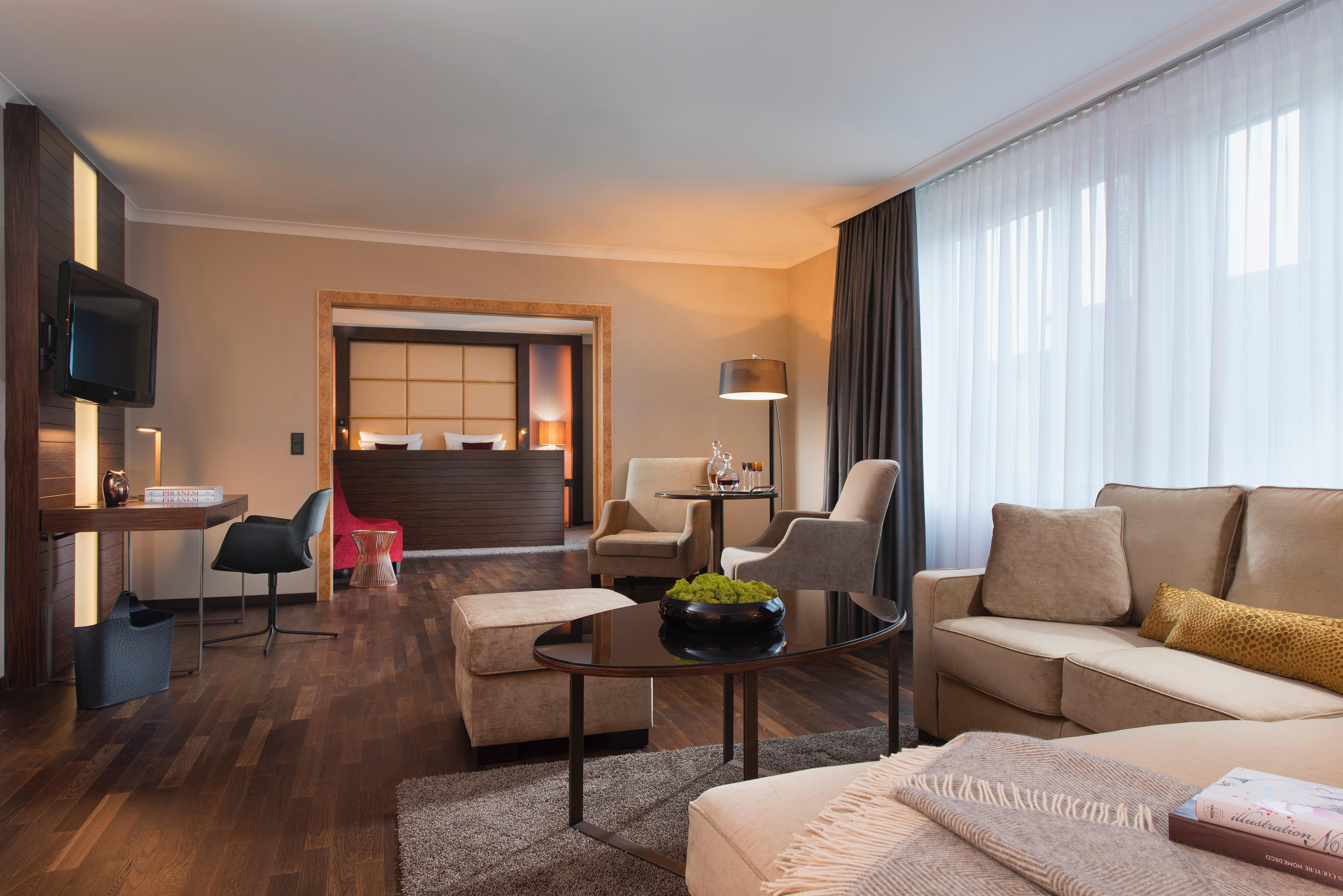 Hotel Palace Berlin Kültér fotó Suite