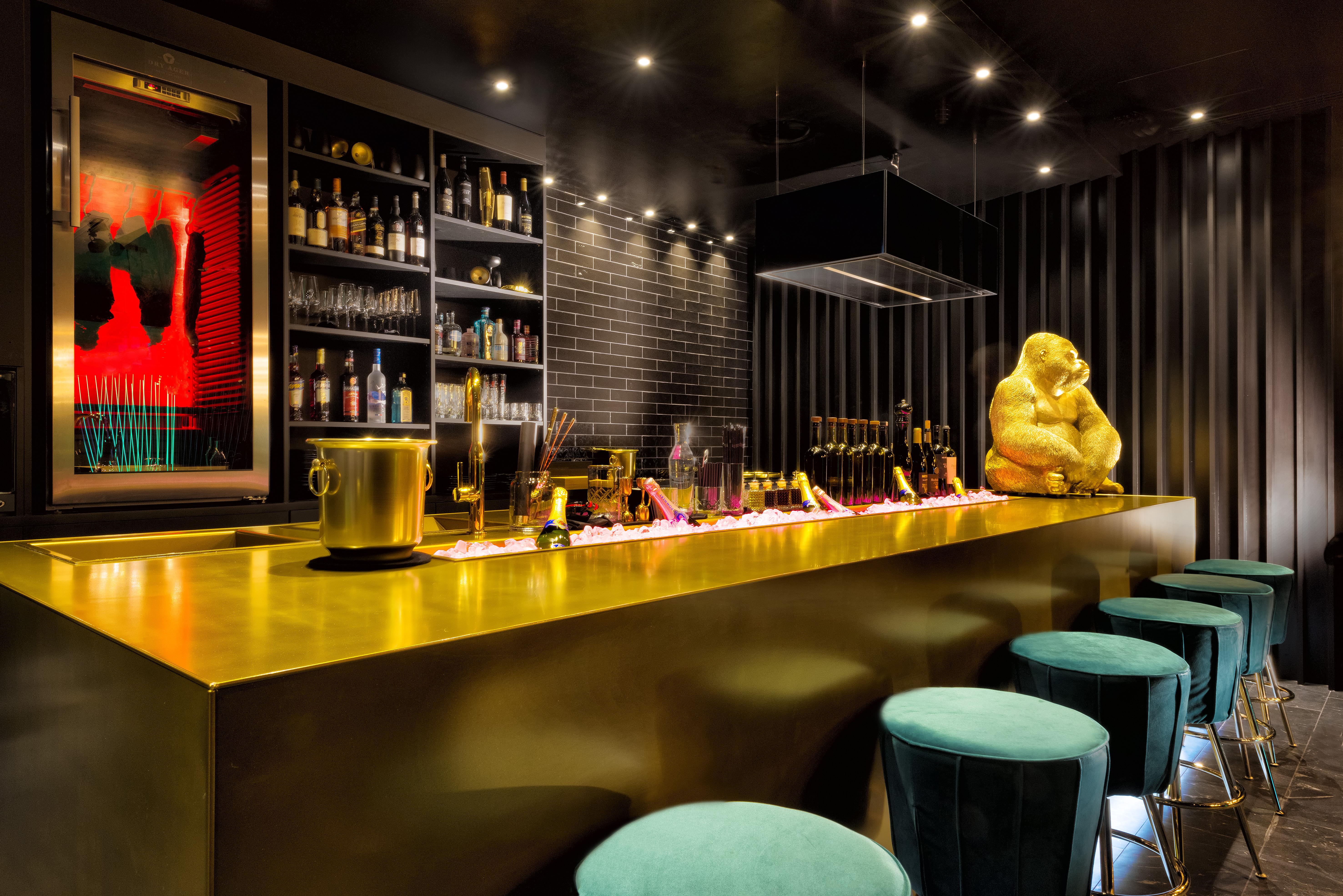 Hotel Palace Berlin Kültér fotó The bar at Buddha-Bar London