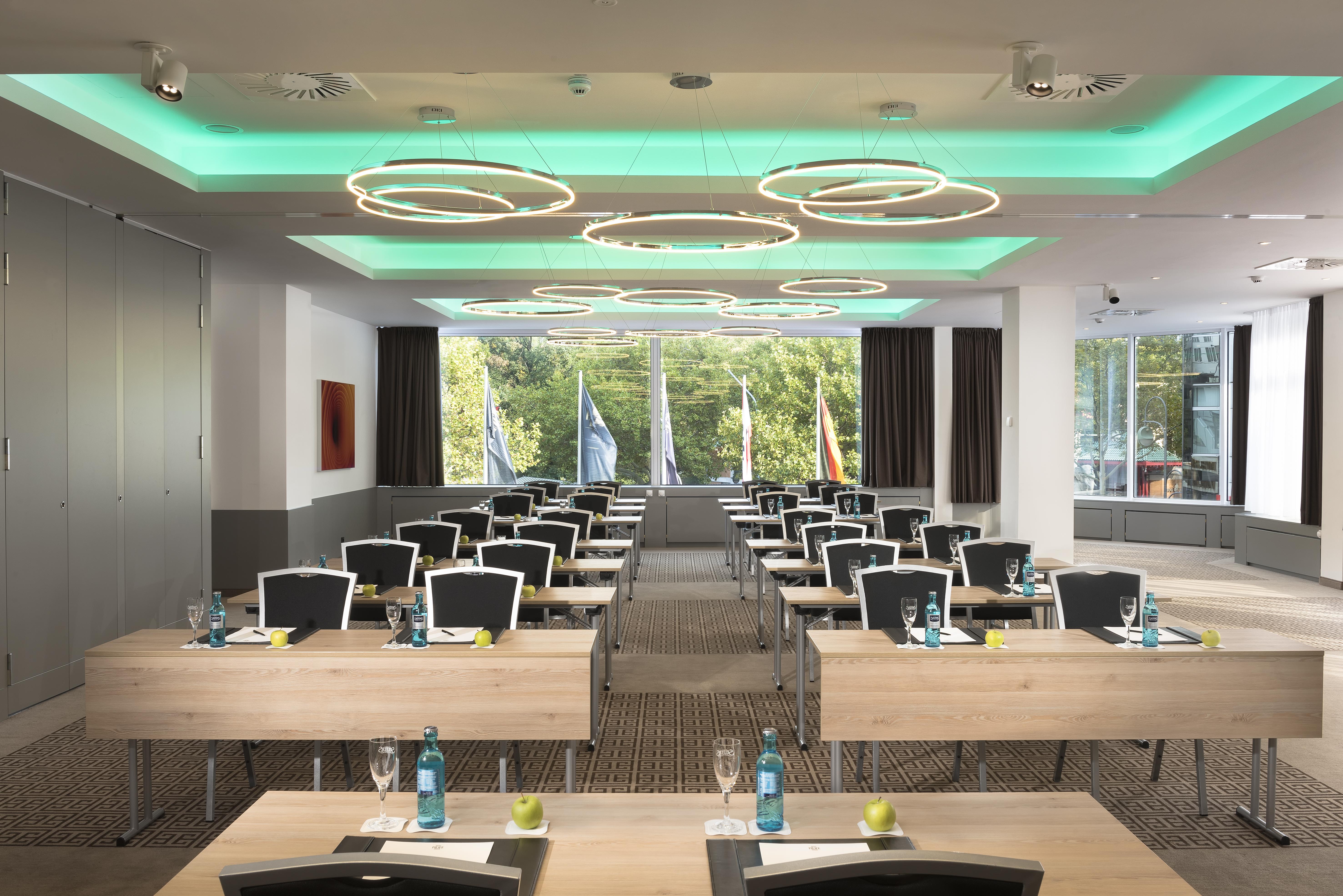 Hotel Palace Berlin Kültér fotó Meeting room