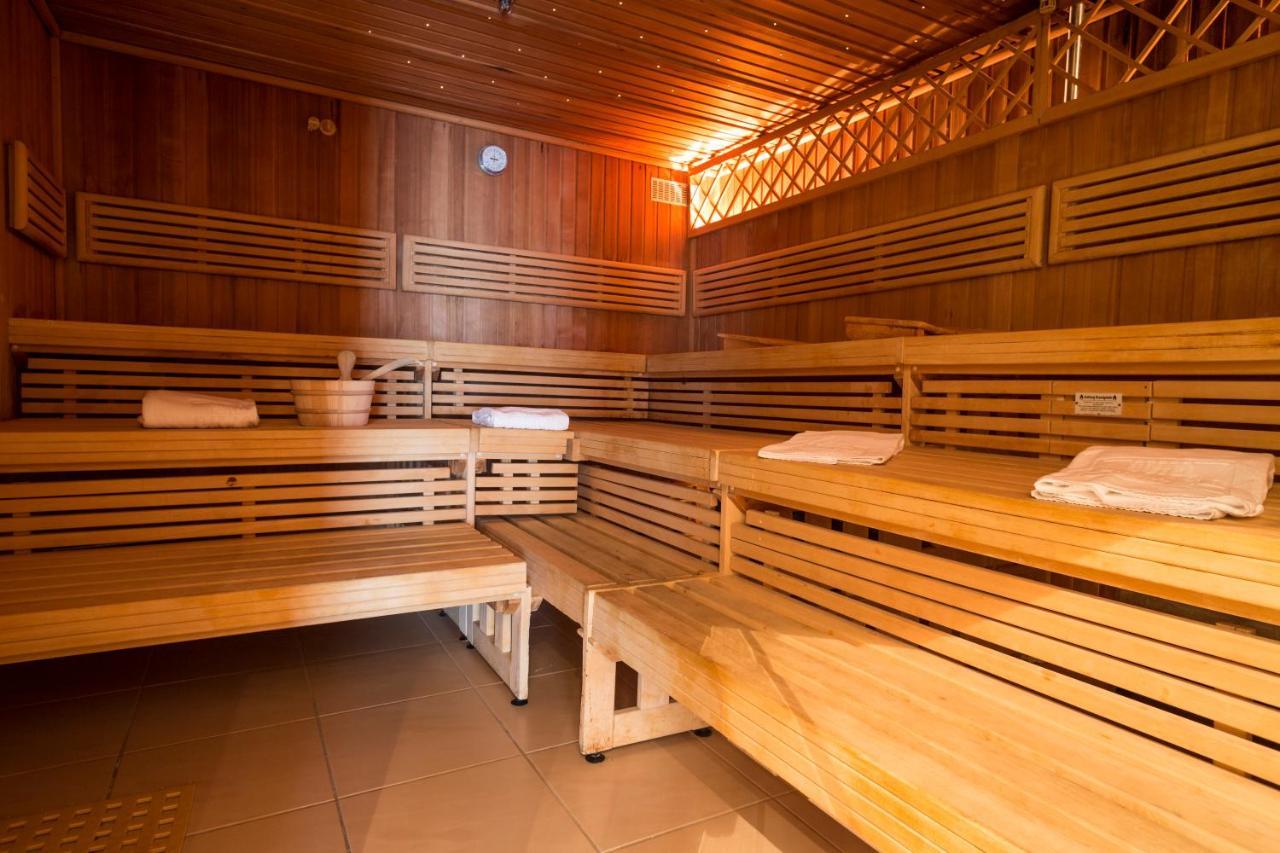 Hotel Palace Berlin Kültér fotó A modern Finnish sauna
