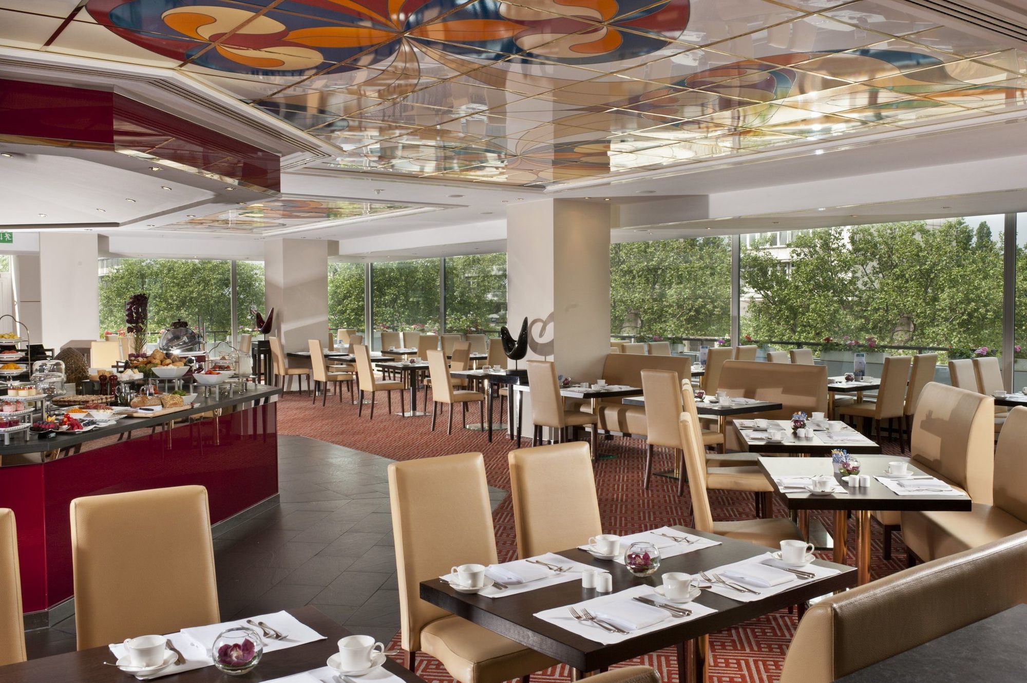 Hotel Palace Berlin Étterem fotó The restaurant